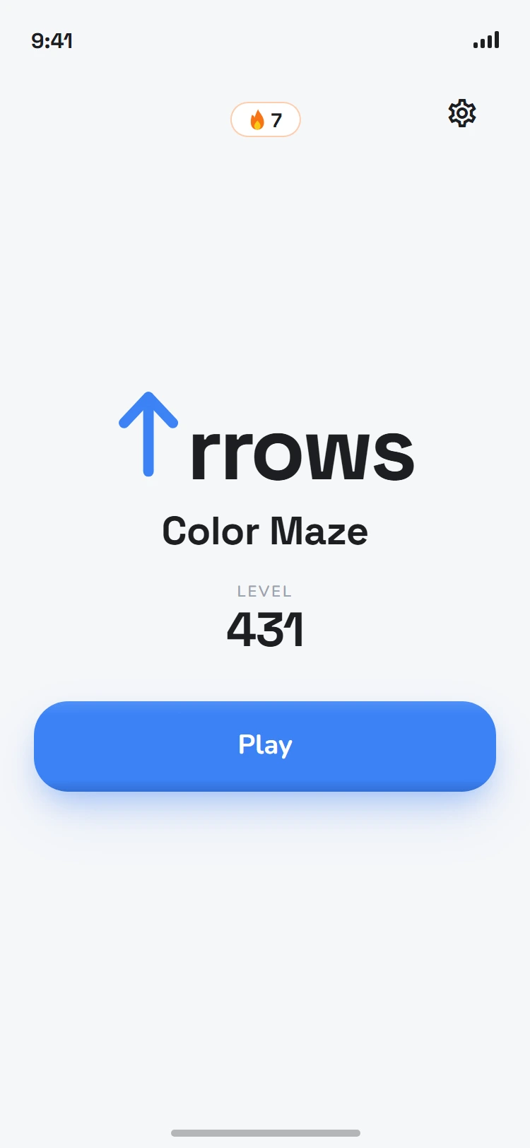 Arrows home screen — the Color Maze wordmark above the current level and a large blue Play button, with a 7-day streak pill at the top